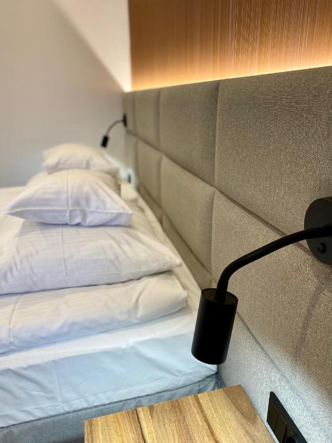 Hotel Antoni Tomaszów Lubelski エクステリア 写真