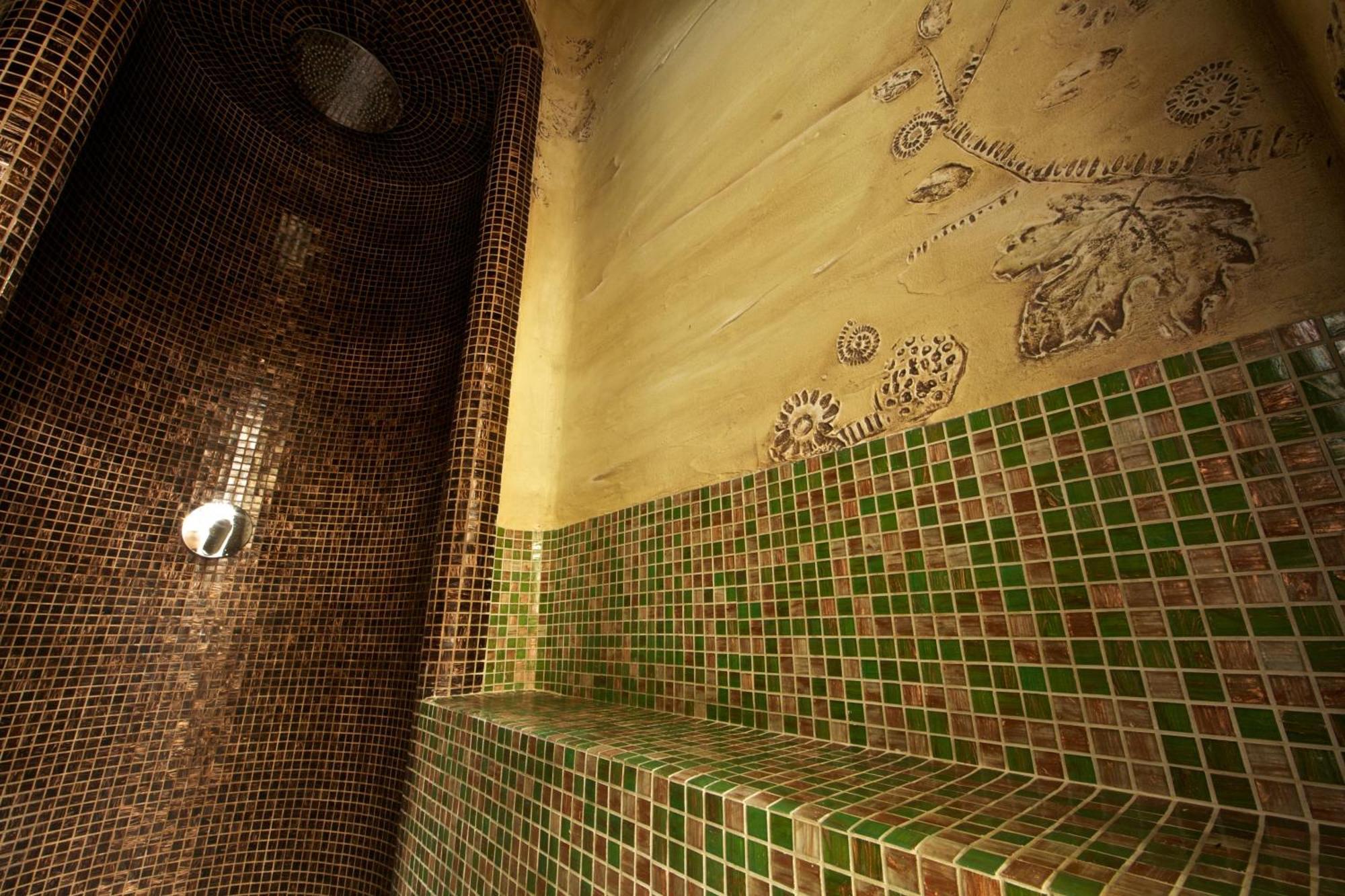 Hotel Antoni Tomaszów Lubelski エクステリア 写真